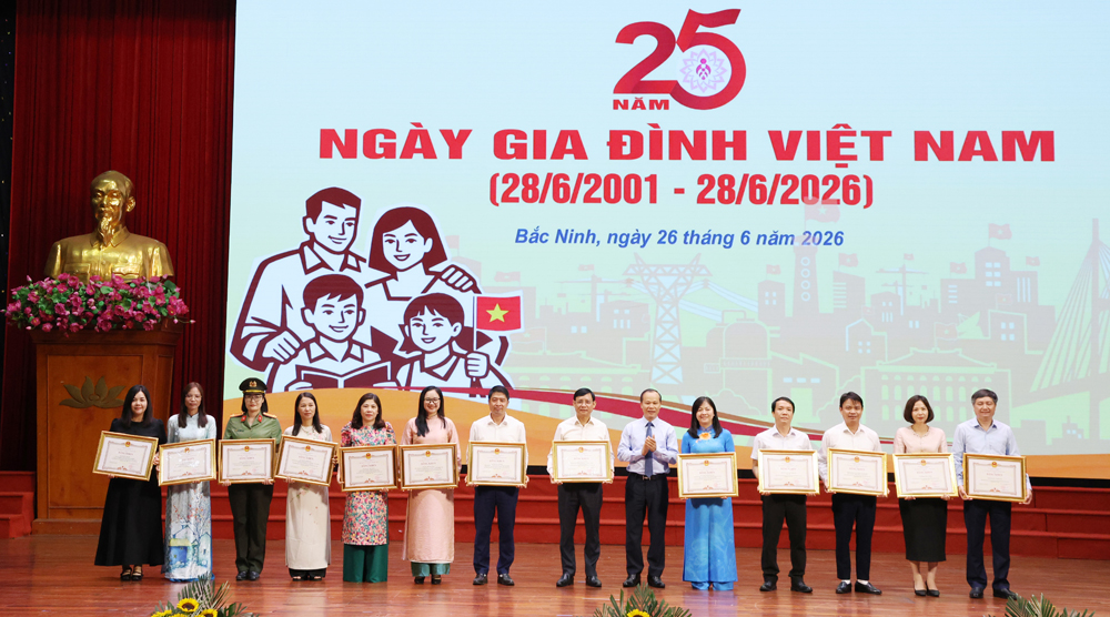 Bắc Ninh: Tuyên dương nhiều tập thể, cá nhân tiêu biểu về công tác gia đình