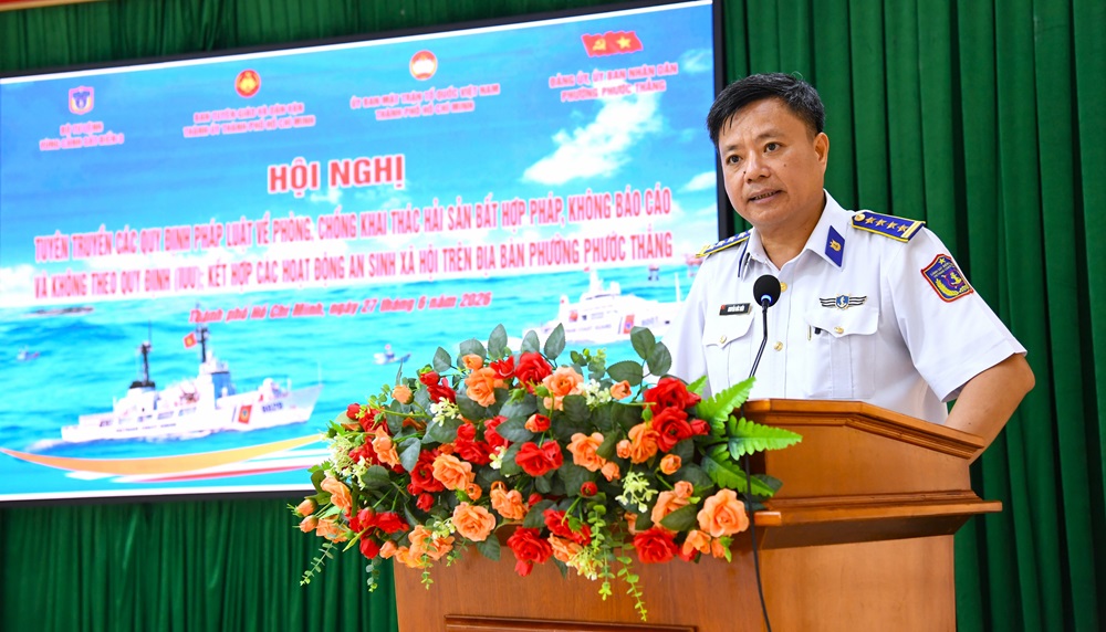 Đại t&aacute; Nguyễn Đức Hiếu, Ph&oacute; Tư lệnh Ph&aacute;p luật Bộ Tư lệnh V&ugrave;ng Cảnh s&aacute;t biển 3 ph&aacute;t biểu tại Hội nghị