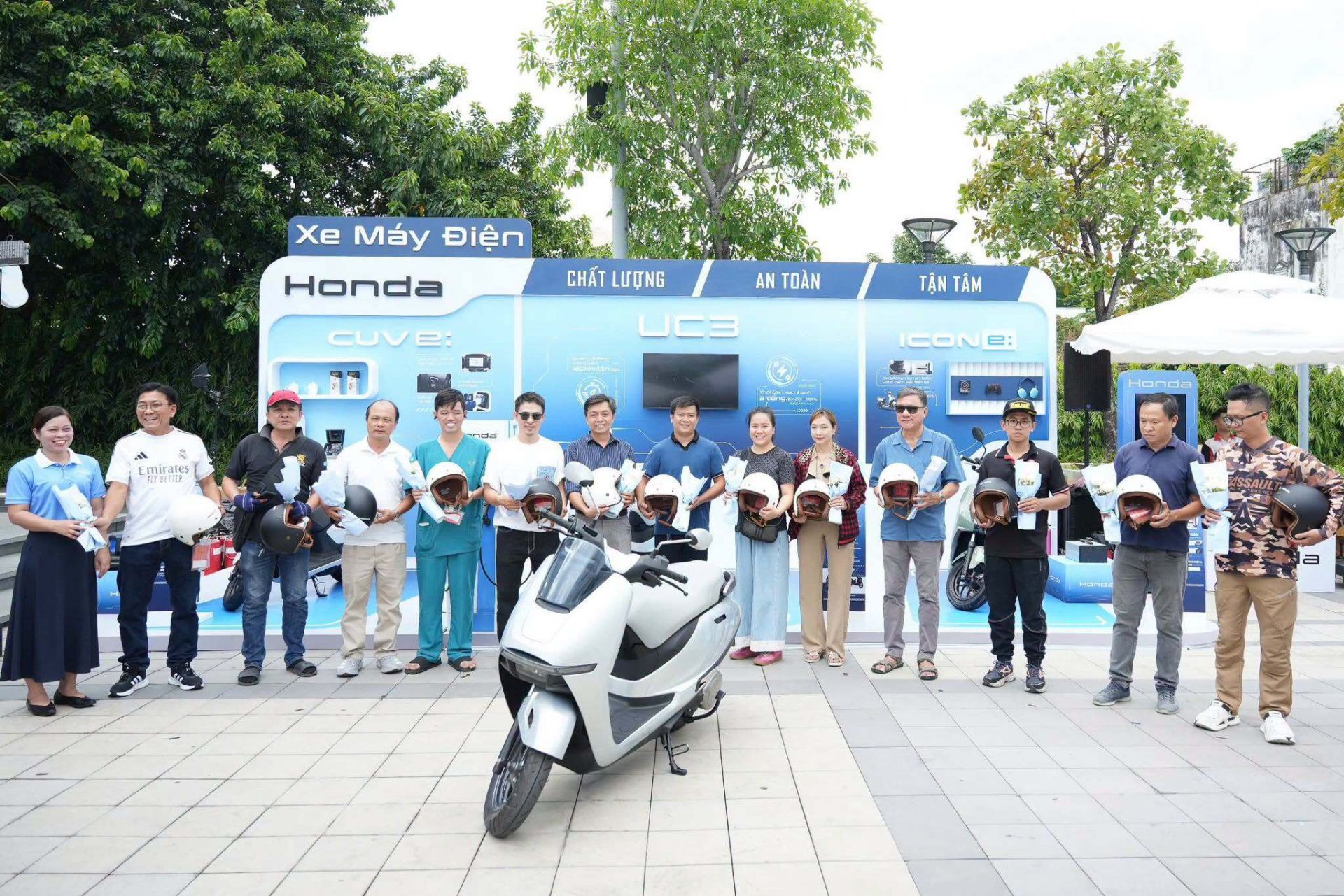Sự b&ugrave;ng nổ của Honda UC3 phần lớn đến từ chiến lược gi&aacute; bất ngờ của Honda Việt Nam (HVN). ảnh HVN