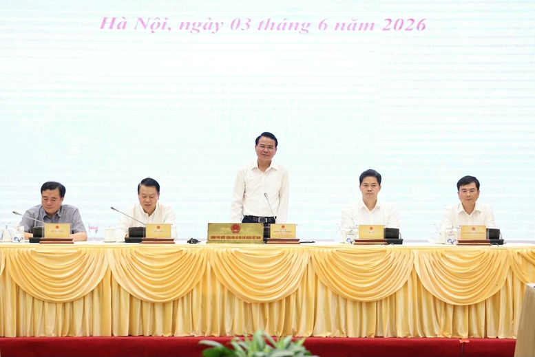 Bộ trưởng, Chủ nhiệm Văn ph&ograve;ng Ch&iacute;nh phủ Đặng Xu&acirc;n Phong, Người ph&aacute;t ng&ocirc;n của Ch&iacute;nh phủ, chủ tr&igrave; họp b&aacute;o thường kỳ th&aacute;ng 5/2026
