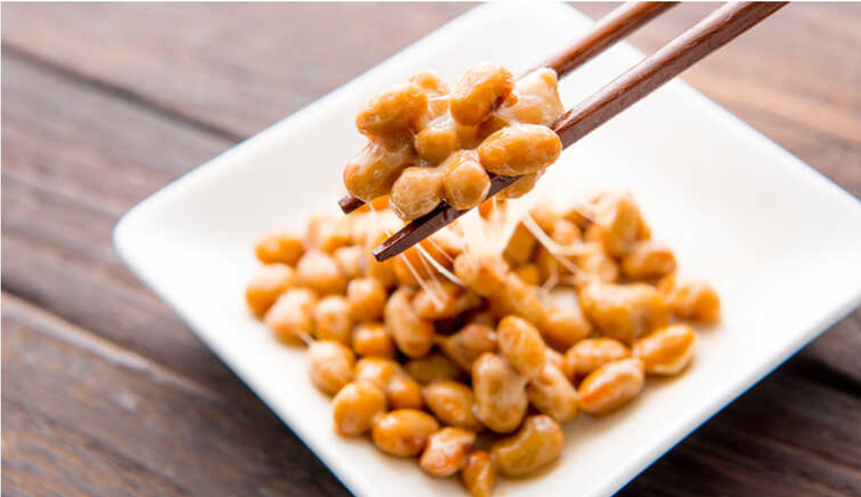 Sử dụng sản phẩm chứa enzyme nattokinase mỗi ng&agrave;y gi&uacute;p hỗ trợ giảm nguy cơ nhồi m&aacute;u n&atilde;o