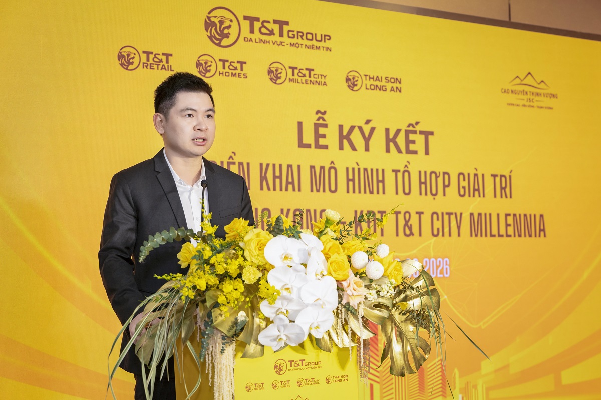 Ph&oacute; Chủ tịch HĐQT Tập đo&agrave;n T&T Group Đỗ Vinh Quang ph&aacute;t biểu tại lễ k&yacute; kết.