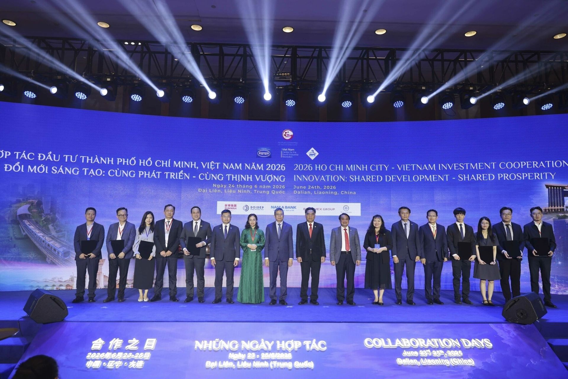 TP. Hồ Chí Minh thúc đẩy loạt dự án AI, xe tự hành và y tế công nghệ cao