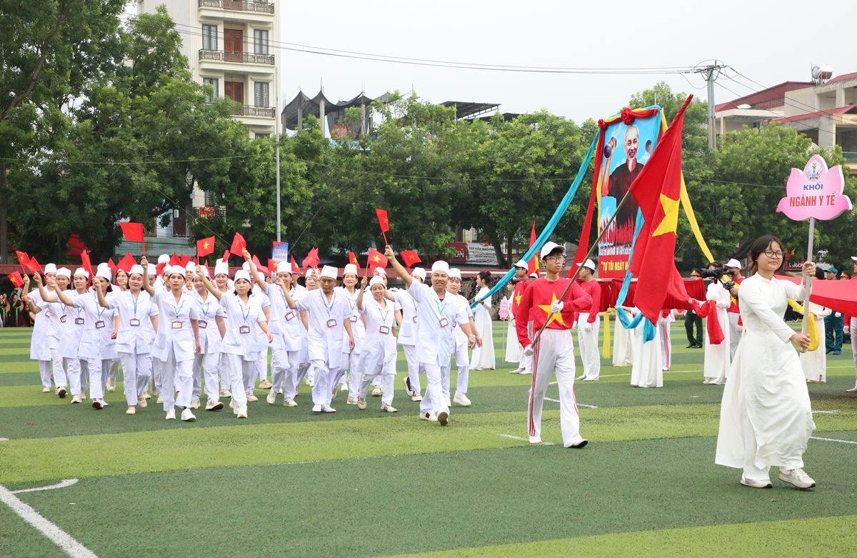 Bắc Ninh: Phường Võ Cường đẩy mạnh phong trào "Toàn dân rèn luyện thân thể theo gương Bác Hồ vĩ đại"