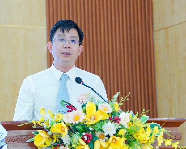 &Ocirc;ng Ho&agrave;ng Thanh Ho&agrave;, B&iacute; thư Đảng uỷ, Chủ tịch HĐND phường Hải V&acirc;n ph&aacute;t biểu.