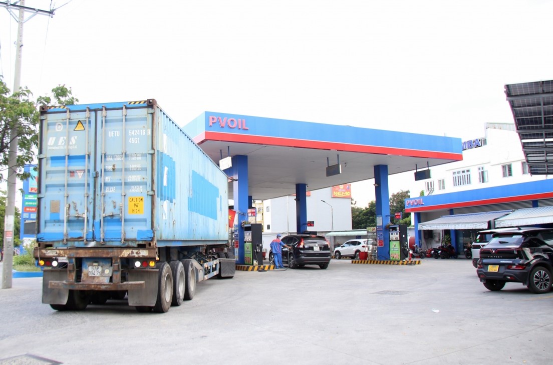 Theo b&aacute;o c&aacute;o của doanh nghiệp, hiệp hội, c&aacute;c d&ograve;ng xe: Kia, Mazda, Peugeot, Jeep, RAM, BMW, Mini do Thaco sản xuất, lắp r&aacute;p, nhập khẩu, ph&acirc;n phối tại Việt Nam đều tương th&iacute;ch với nhi&ecirc;n liệu xăng E10.