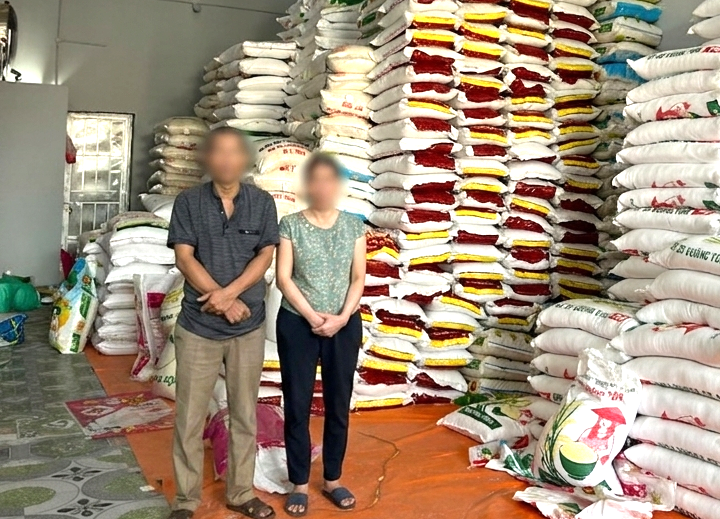 Bị can Vũ Tiến Chanh v&agrave; Nguyễn Thị Yến