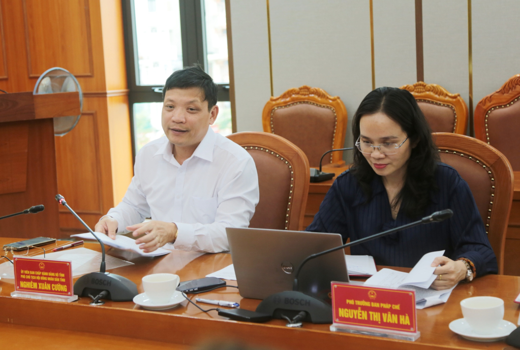 &Ocirc;ng Nghi&ecirc;m Xu&acirc;n Cường, Ph&oacute; Chủ tịch HĐND tỉnh Quảng Ninh, ph&aacute;t biểu tại cuộc họp