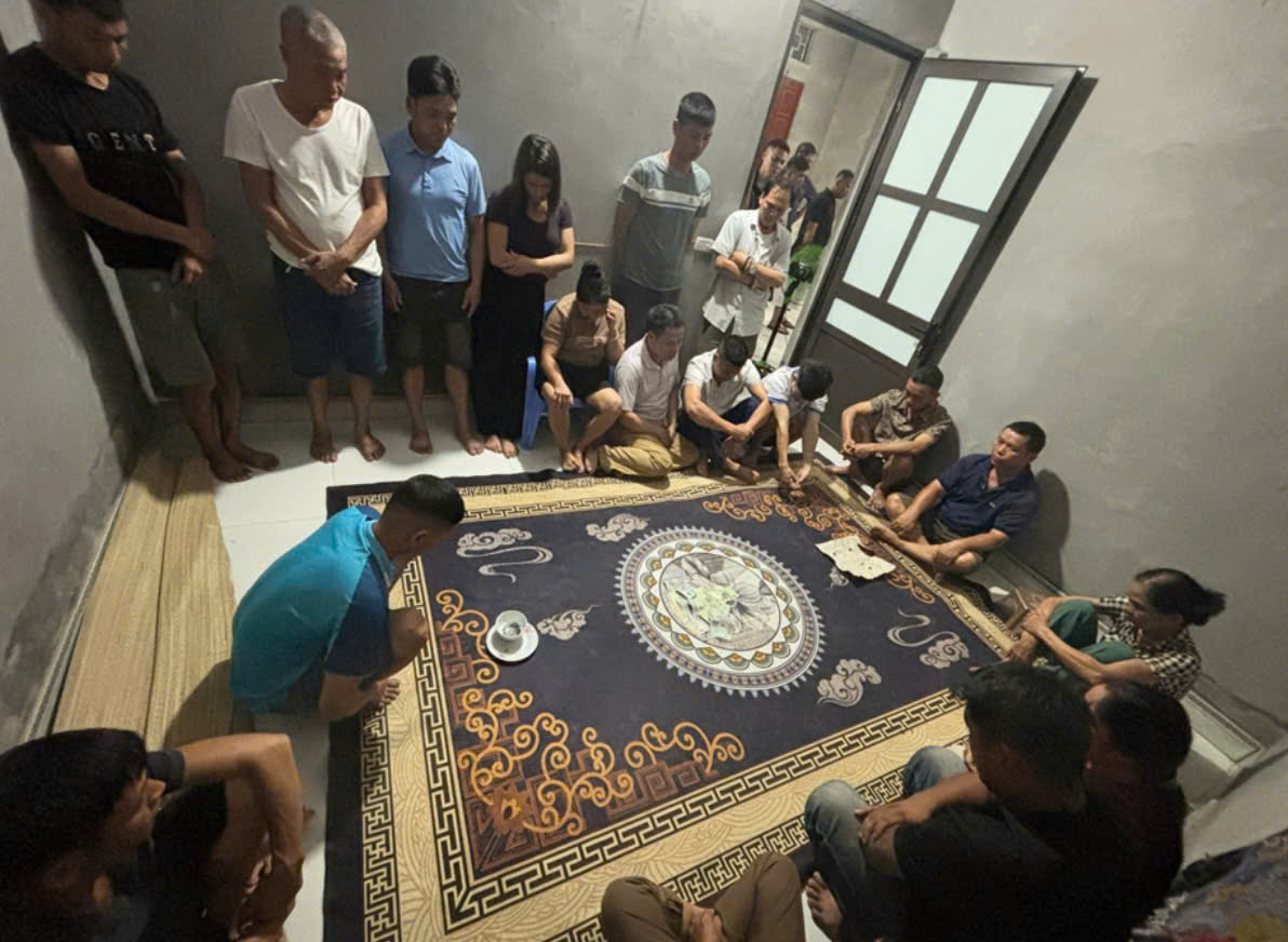Bắc Ninh: Triệt phá sới bạc dựng "boongke", bắt giữ 21 người liên quan