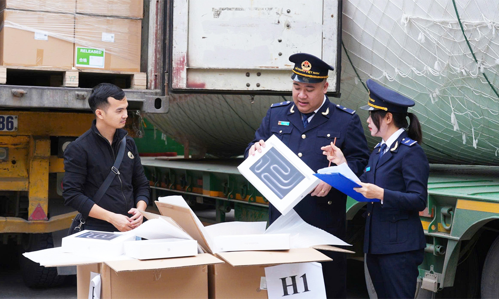 Hải quan khu vực V giải quyết thủ tục cho hơn 1,321 triệu tờ khai trong gần 6 tháng