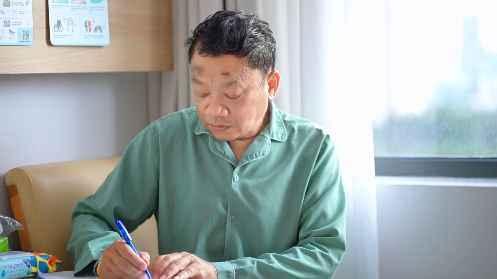 Chỉ 2 ngày sau phẫu thuật, khả năng vận động được cải thiện, bệnh nhân trở lại các sinh hoạt bình thường Chỉ 2 ngày sau phẫu thuật, khả năng vận động được cải thiện, bệnh nhân trở lại các sinh hoạt bình thường