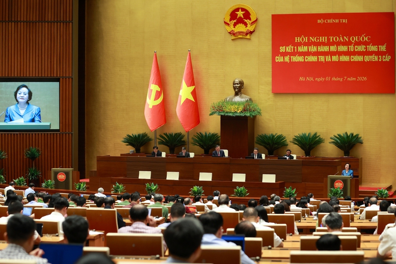Hội nghị to&agrave;n quốc sơ kết 1 năm vận h&agrave;nh m&ocirc; h&igrave;nh tổ chức tổng thể của hệ thống ch&iacute;nh trị, m&ocirc; h&igrave;nh ch&iacute;nh quyền 3 cấp - Ảnh: VGP/Nhật Bắc