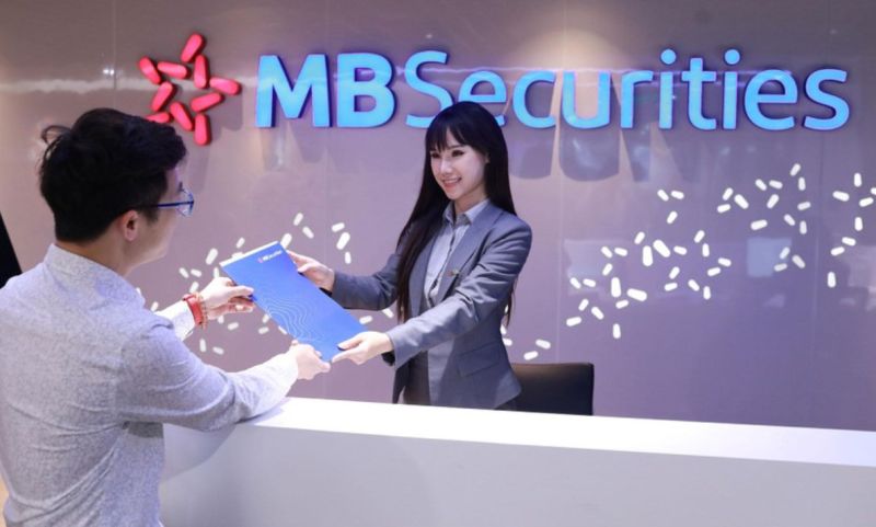 Chứng khoán MB bị phạt 340 triệu đồng do nhiều vi phạm trong lĩnh vực chứng khoán và thị trường chứng khoán
