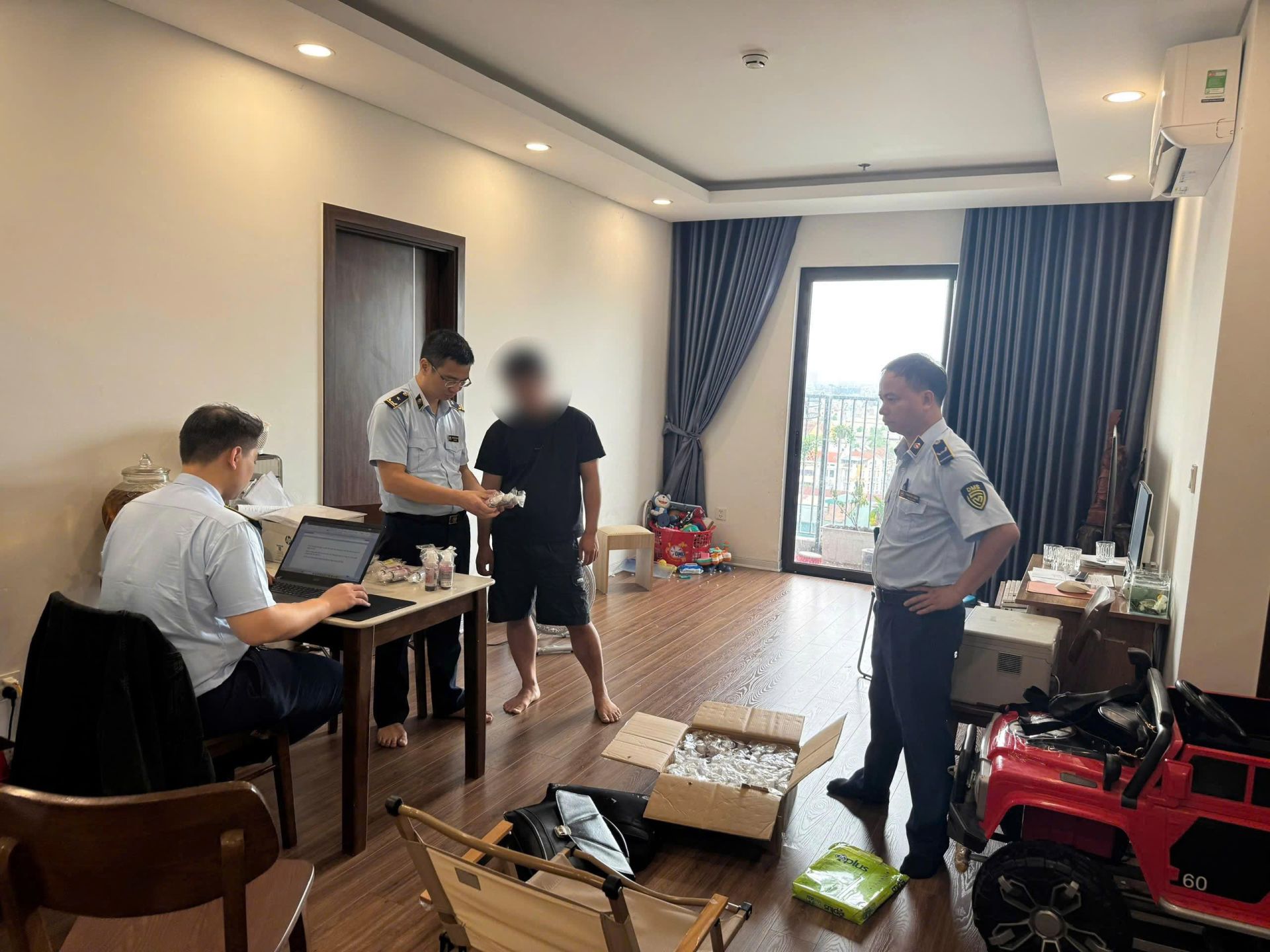 Quản lý thị trường Hà Nội: Phát hiện hơn 5.000 sản phẩm mực in giả mạo nhãn hiệu