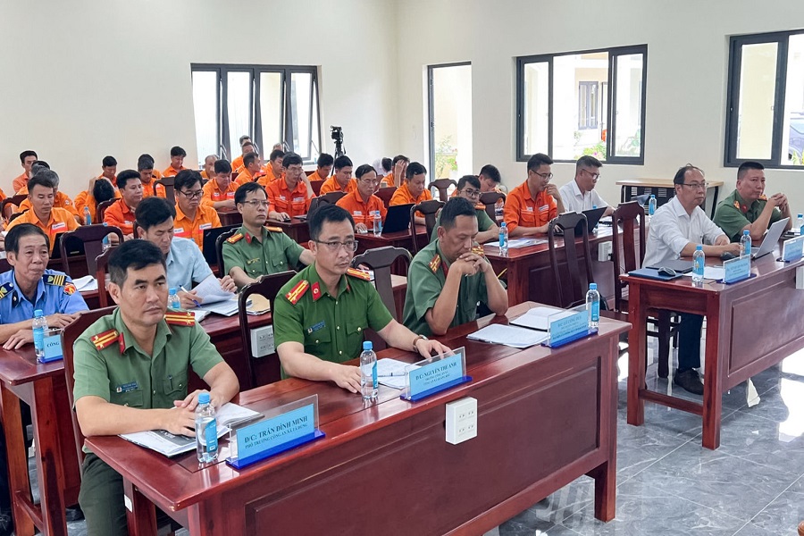 Công ty Thủy điện Đồng Nai vừa phối hợp với Phòng An ninh nội địa (Công an tỉnh Lâm Đồng) và công an các xã Bảo Lâm 4, Bảo Lâm 5, Quảng Khê, Tà Đùng tổ chức diễn tập. Công ty Thủy điện Đồng Nai vừa phối hợp với Phòng An ninh nội địa (Công an tỉnh Lâm Đồng) và công an các xã Bảo Lâm 4, Bảo Lâm 5, Quảng Khê, Tà Đùng tổ chức diễn tập.