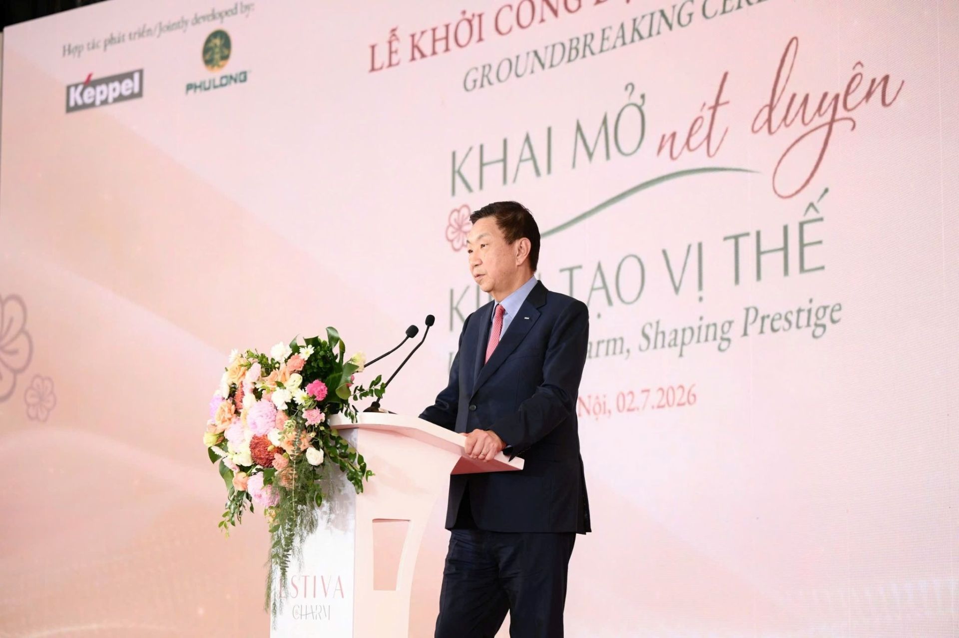 Ông Loh Chin Hua – Giám đốc Điều hành Tập đoàn Keppel chia sẻ tầm nhìn và kỳ vọng dành cho Estiva Charm – dự án mở đầu cho hành trình hợp tác chiến lược với Phú Long tại Hà Nội. (Ảnh: Keppel) Ông Loh Chin Hua – Giám đốc Điều hành Tập đoàn Keppel chia sẻ tầm nhìn và kỳ vọng dành cho Estiva Charm – dự án mở đầu cho hành trình hợp tác chiến lược với Phú Long tại Hà Nội. (Ảnh: Keppel)