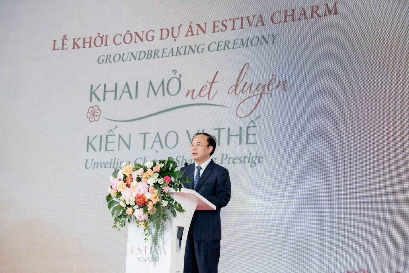 Thứ trưởng Bộ Xây dựng Nguyễn Văn Sinh phát biểu tại Lễ khởi công. (Ảnh: Keppel) Thứ trưởng Bộ Xây dựng Nguyễn Văn Sinh phát biểu tại Lễ khởi công. (Ảnh: Keppel)
