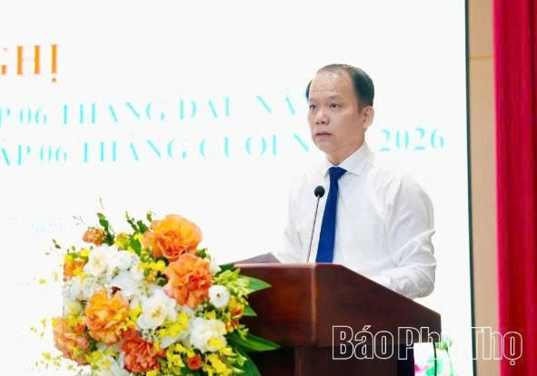Bộ trưởng Bộ Tư pháp Hoàng Thanh Tùng phát biểu kết luận hội nghị. Bộ trưởng Bộ Tư pháp Hoàng Thanh Tùng phát biểu kết luận hội nghị.