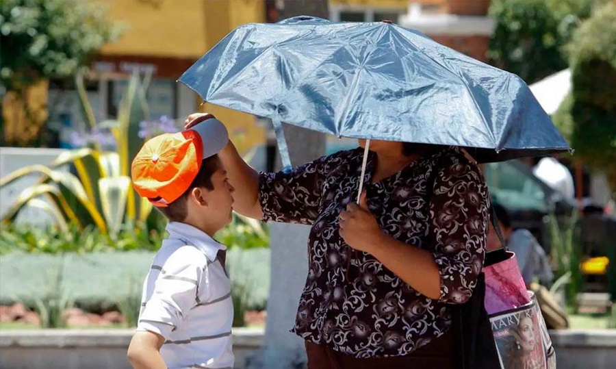 Trẻ em cần được bảo vệ đặc biệt trong những đợt nắng nóng kéo dài Trẻ em cần được bảo vệ đặc biệt trong những đợt nắng nóng kéo dài
