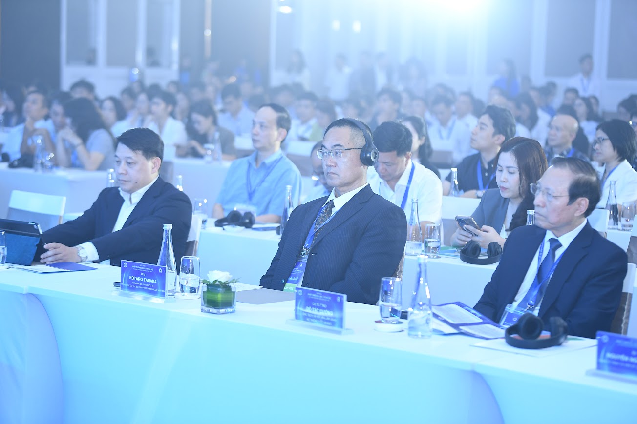 Đại biểu dự Hội thảo Đại biểu dự Hội thảo