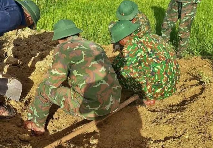 Vị trí phát hiện và quy tập được 1 hài cốt liệt sĩ tại thôn Nhĩ Hạ, xã Cửa Việt, tỉnh Quảng Trị Vị trí phát hiện và quy tập được 1 hài cốt liệt sĩ tại thôn Nhĩ Hạ, xã Cửa Việt, tỉnh Quảng Trị