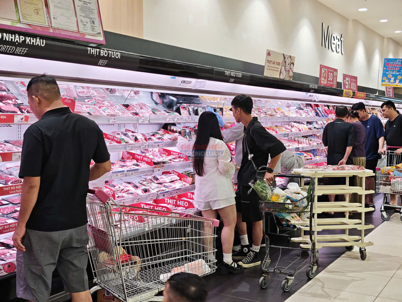 Tiêu dùng nội địa và du lịch bứt tốc, tiếp thêm động lực tăng trưởng kinh tế nửa đầu năm