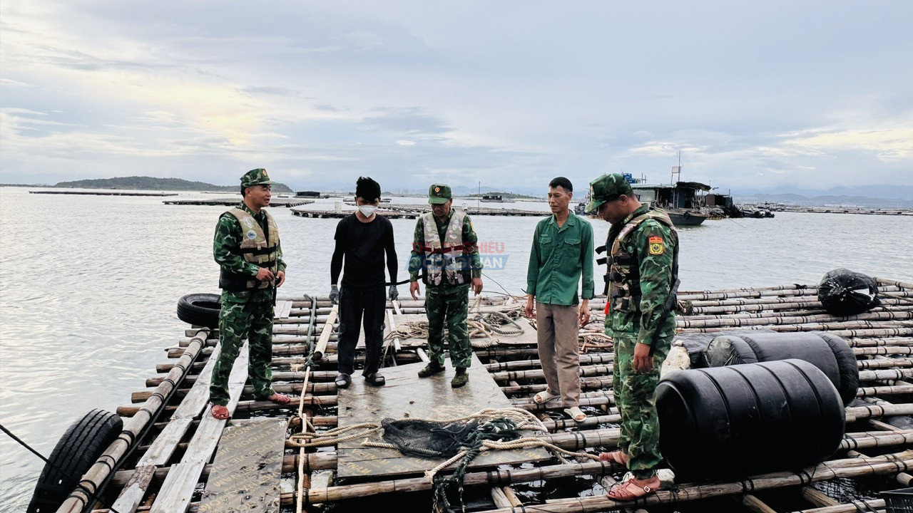 Đồn Biên phòng Trà Cổ khẩn trương hỗ trợ ngư dân trước bão số 1