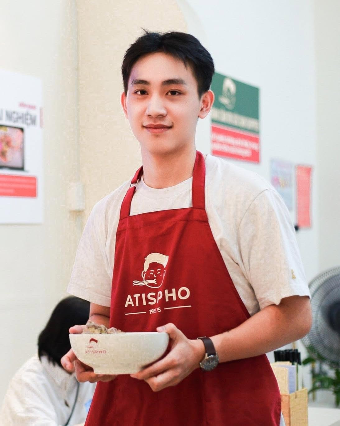 Bằng tình yêu quê hương, Trường Minh đã sáng tạo ra món phở atisô Đà Lạt. Ảnh: Tuấn Hương Bằng tình yêu quê hương, Trường Minh đã sáng tạo ra món phở atisô Đà Lạt. Ảnh: Tuấn Hương