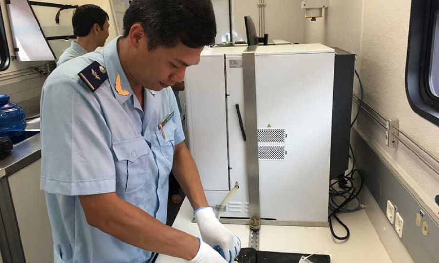 Tromng 6 tháng đầu năm 2026, cơ quan Hải quan đã ban hành thông báo kết quả phân tích kèm mã số hàng hóa với 2.494 mẫu. Ảnh: customs.gov.vn Tromng 6 tháng đầu năm 2026, cơ quan Hải quan đã ban hành thông báo kết quả phân tích kèm mã số hàng hóa với 2.494 mẫu. Ảnh: customs.gov.vn