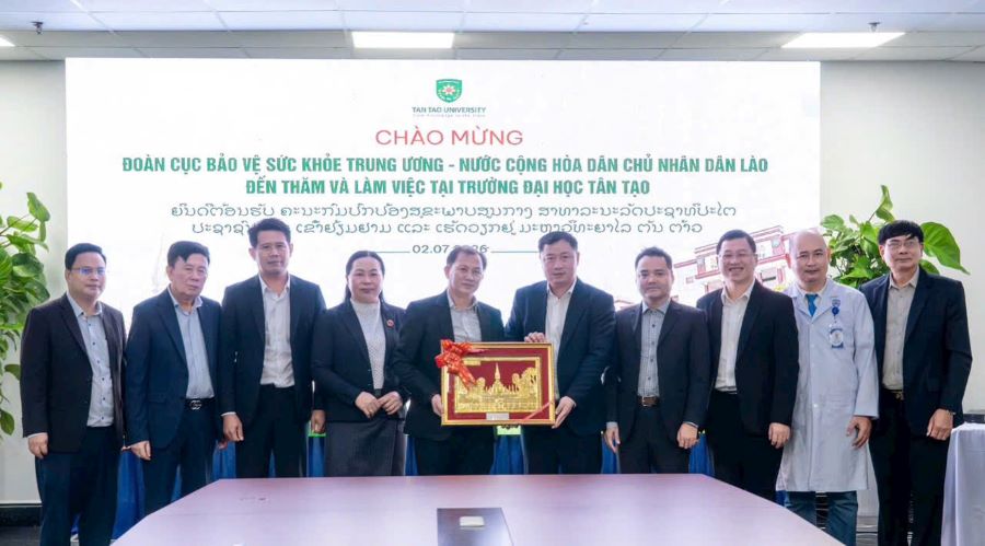 Trường Đại học Tân Tạo đón Đoàn đại biểu nước Cộng hòa Dân chủ Nhân dân Lào đến thăm và làm việc