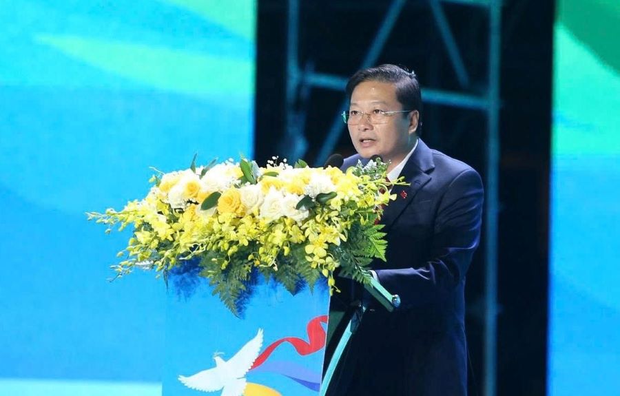 Chủ tịch UBND tỉnh Lê Hồng Vinh phát biểu tại buổi lễ Chủ tịch UBND tỉnh Lê Hồng Vinh phát biểu tại buổi lễ