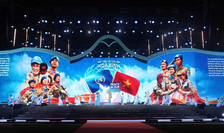 Một số tiết mục nghệ thuật đặc sắc tại đ&ecirc;m Khai mạc Lễ hội V&igrave; H&ograve;a b&igrave;nh năm 2026