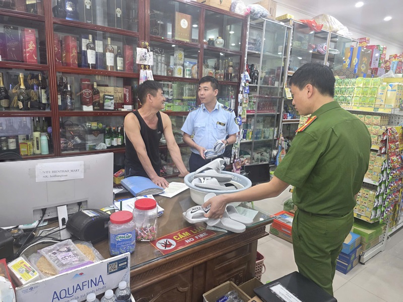 Hưng Yên xử lý 18 vụ vi phạm về hành vi buôn bán hàng hóa giả mạo nhãn hiệu