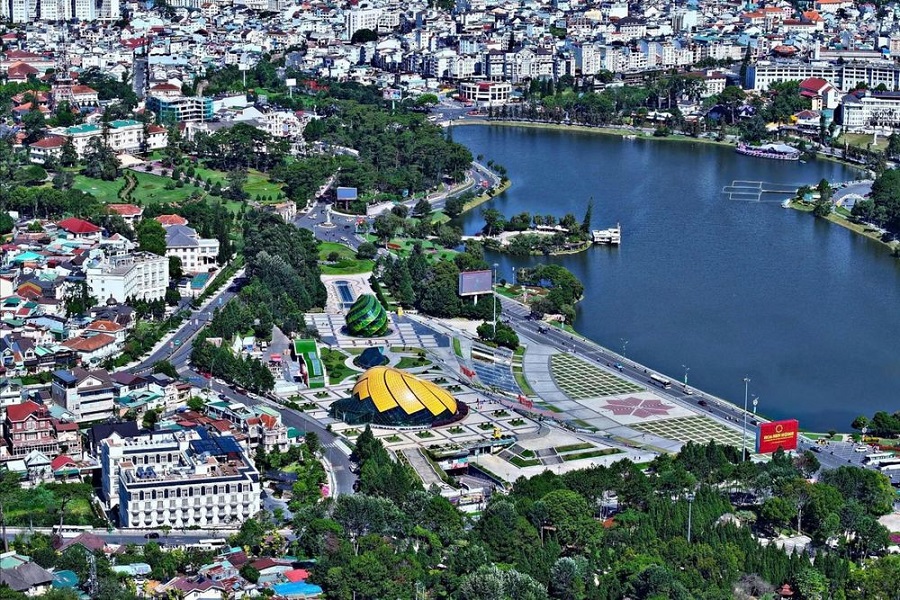 Lâm Đồng xúc tiến du lịch phục vụ khôi phục và phát triển đường bay nội địa, quốc tế qua Cảng hàng không quốc tế Liên Khương. Ảnh Đức Hưng Lâm Đồng xúc tiến du lịch phục vụ khôi phục và phát triển đường bay nội địa, quốc tế qua Cảng hàng không quốc tế Liên Khương. Ảnh Đức Hưng