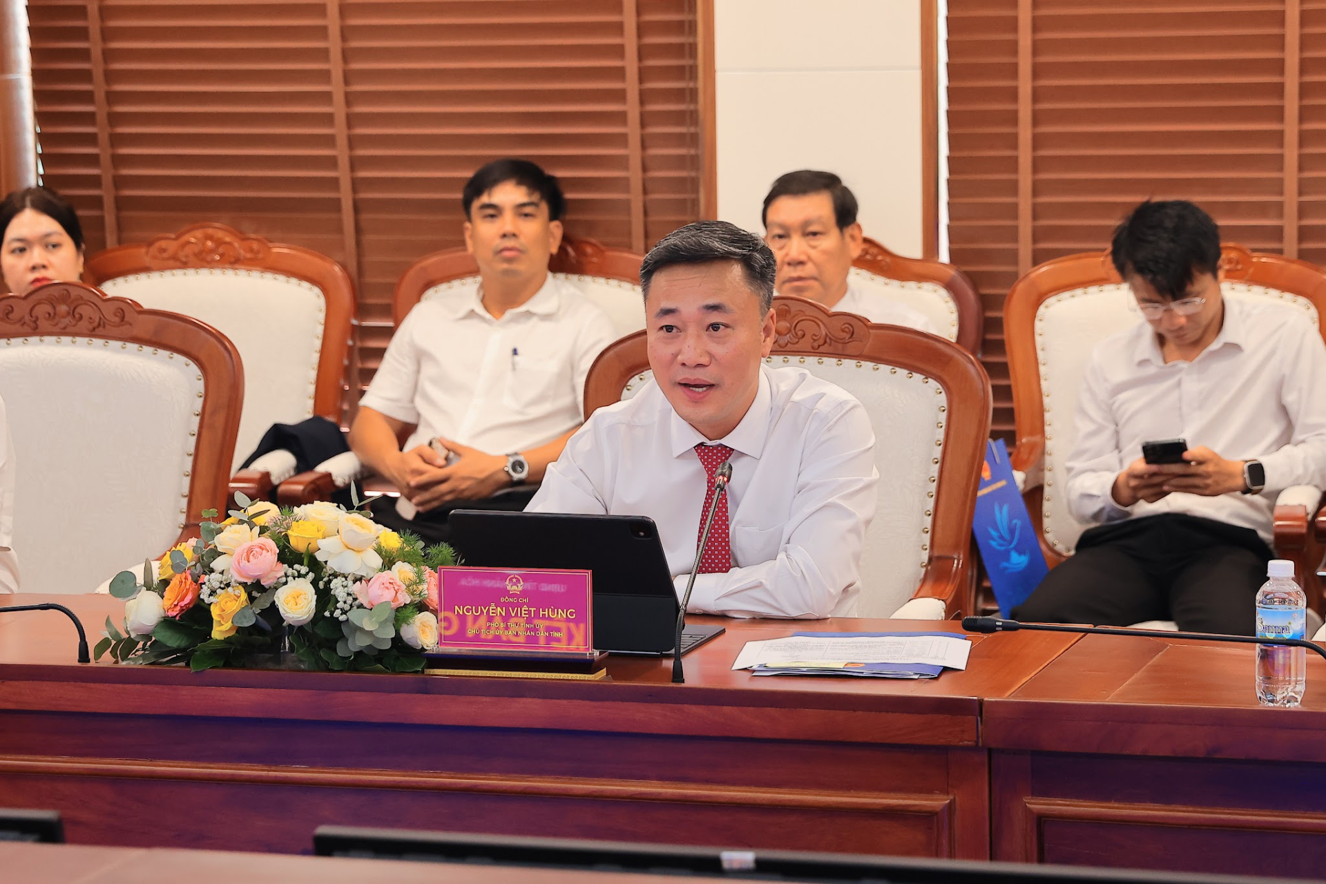 &Ocirc;ng Nguyễn Việt H&ugrave;ng - Ph&oacute; B&iacute; thư Tỉnh ủy, Chủ tịch UBND tỉnh Kh&aacute;nh H&ograve;a ph&aacute;t biểu tại buổi lễ