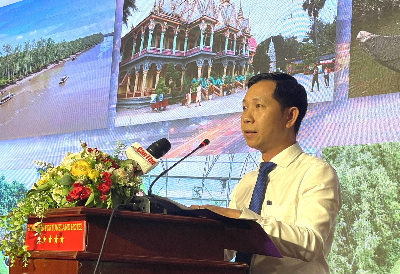 Ốngầm Long Giang, Phó Giám đốc Sở Văn hóa, Thể thao và Du lịch phát biểu với Hội nghị Ốngầm Long Giang, Phó Giám đốc Sở Văn hóa, Thể thao và Du lịch phát biểu với Hội nghị