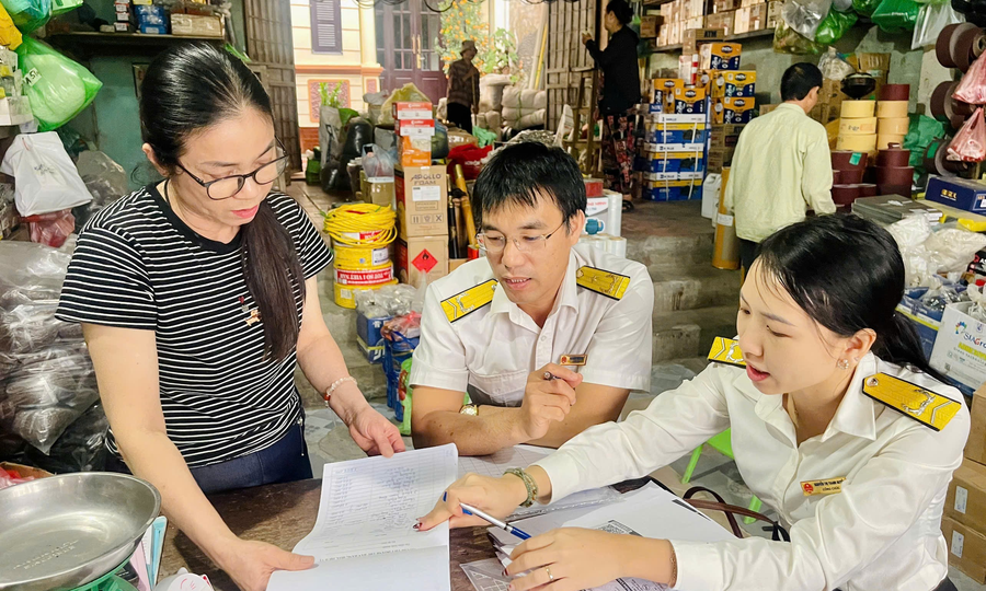 Thuế TP. Hà Nội: Tăng cường công tác quản lý, gắn với chống buôn lậu, gian lận thương mại