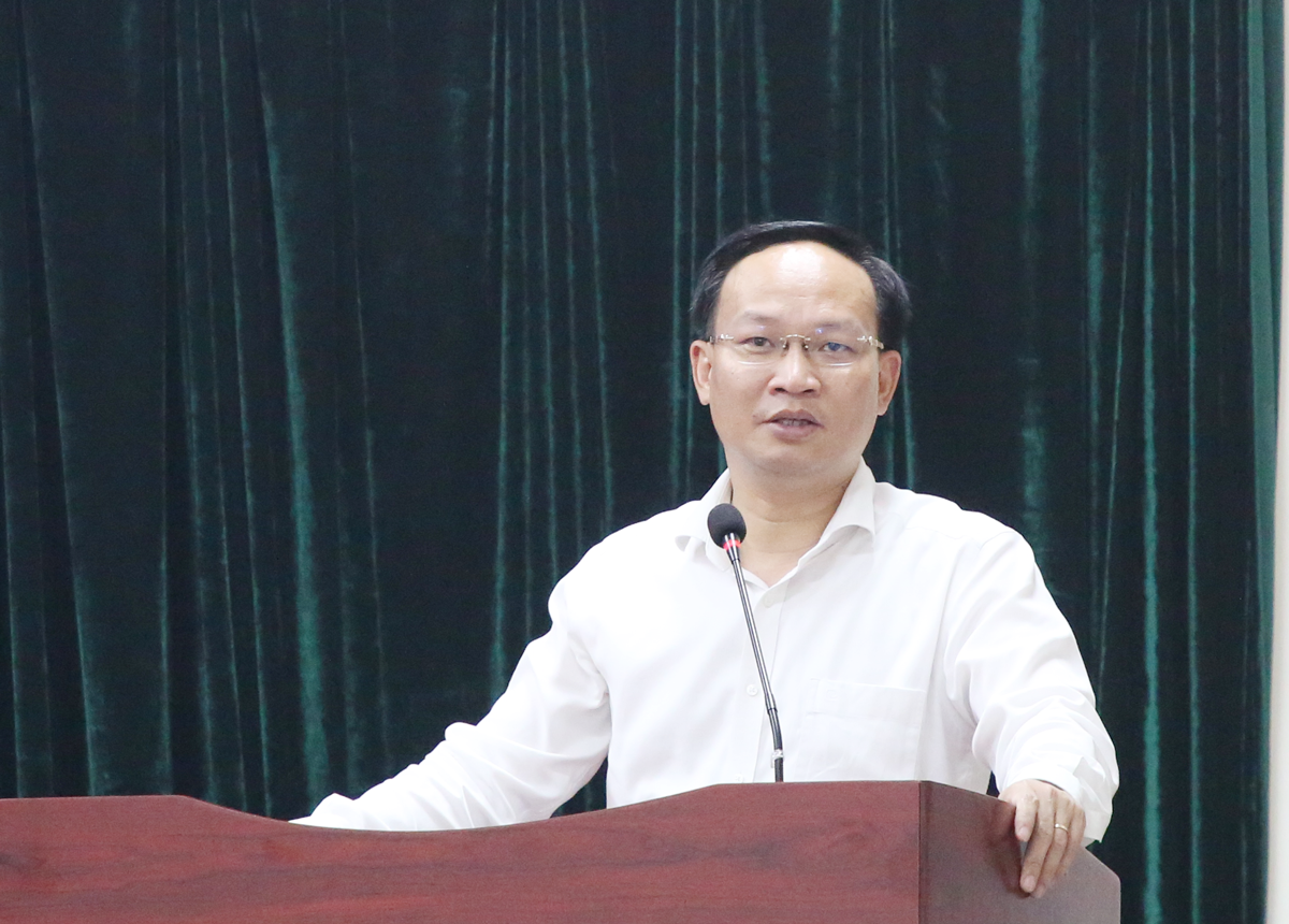 Phó Chủ tịch UBND tỉnh Phạm Văn Thịnh phát biểu tại hội nghị. Phó Chủ tịch UBND tỉnh Phạm Văn Thịnh phát biểu tại hội nghị.