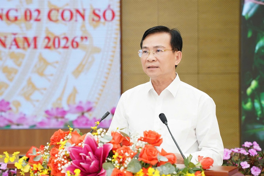 Đồng chí Hồ Văn Mười, Ủy viên Ban Chấp hành Trung ương Đảng, Phó Bí thư Tỉnh ủy, Chủ tịch UBND tỉnh phát động phong trào thi đua cao điểm Đồng chí Hồ Văn Mười, Ủy viên Ban Chấp hành Trung ương Đảng, Phó Bí thư Tỉnh ủy, Chủ tịch UBND tỉnh phát động phong trào thi đua cao điểm