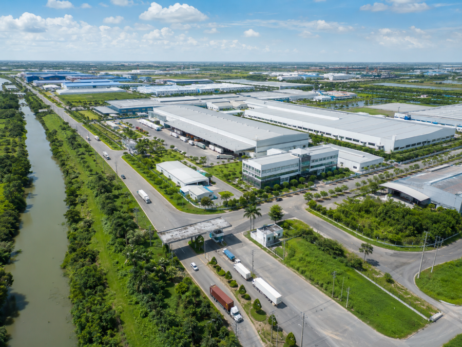 Theo định hướng đến năm 2030, tỉnh Đồng Tháp sẽ phát triển thêm 18 khu công nghiệp với tổng diện tích khoảng 4.912,76 ha. Theo định hướng đến năm 2030, tỉnh Đồng Tháp sẽ phát triển thêm 18 khu công nghiệp với tổng diện tích khoảng 4.912,76 ha.