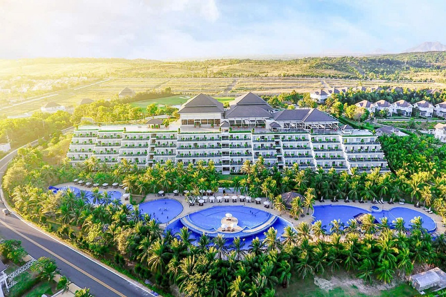 Rất nhiều khách sạn đẳng cấp 4 - 5 sao, góp phần định vị thương hiệu du lịch Lâm Đồng trên bản đồ du lịch quốc tế. Ảnh: Tuấn Linh Rất nhiều khách sạn đẳng cấp 4 - 5 sao, góp phần định vị thương hiệu du lịch Lâm Đồng trên bản đồ du lịch quốc tế. Ảnh: Tuấn Linh