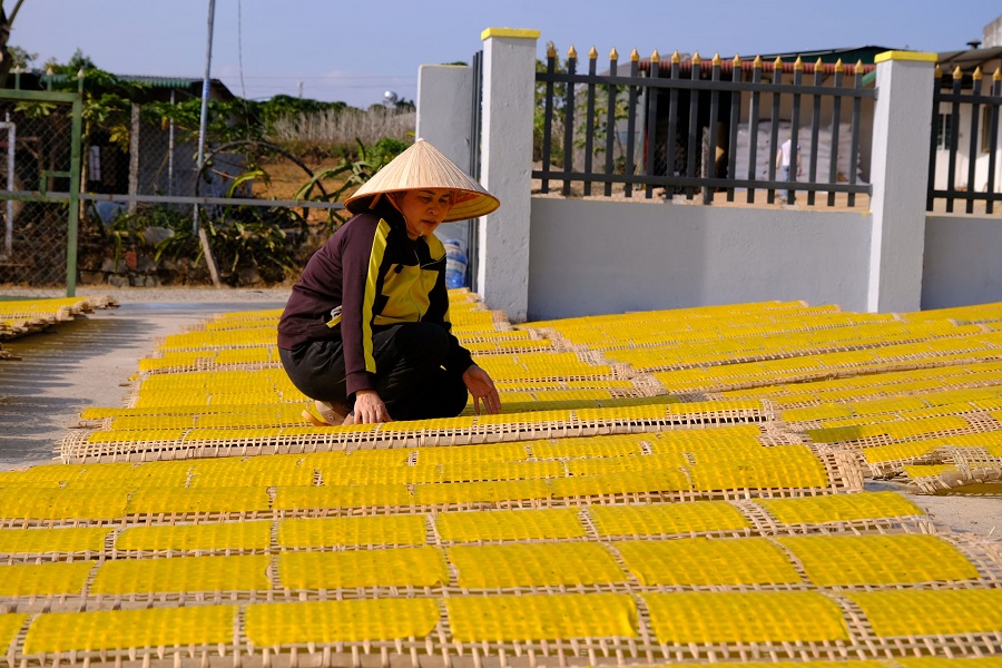 Sản phẩm b&aacute;nh tr&aacute;ng OCOP 3 sao của người T&agrave;y ở Đam R&ocirc;ng 1