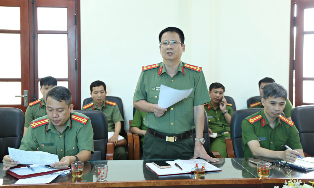 Thành viên Ban Chỉ đạo công tác bảo đảm an ninh, trật tự dự án Cảng hàng không quốc tế Gia Bình và các dự án trọng điểm đề xuất giải pháp bảo đảm an ninh mạng, ngăn chặn thông tin xấu độc liên quan công tác giải phóng mặt bằng. Thành viên Ban Chỉ đạo công tác bảo đảm an ninh, trật tự dự án Cảng hàng không quốc tế Gia Bình và các dự án trọng điểm đề xuất giải pháp bảo đảm an ninh mạng, ngăn chặn thông tin xấu độc liên quan công tác giải phóng mặt bằng.