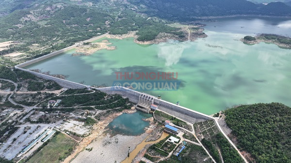 Hồ S&ocirc;ng C&aacute;i (B&aacute;c &Aacute;i, Kh&aacute;nh H&ograve;a) nơi x&acirc;y dựng Nh&agrave; m&aacute;y điện thủy điện t&iacute;ch năng tại Kh&aacute;nh H&ograve;a