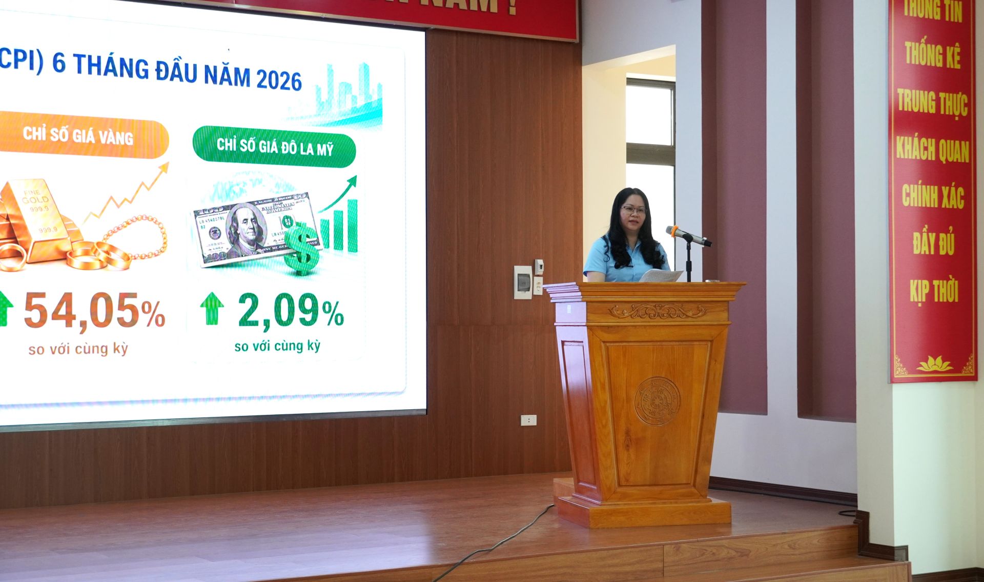 B&agrave; L&ecirc; Thị V&acirc;n Anh, Quyền Trưởng Thống k&ecirc; tỉnh Lạng Sơn c&ocirc;ng bố số liệu KTXH 6 th&aacute;ng đầu năm 2026