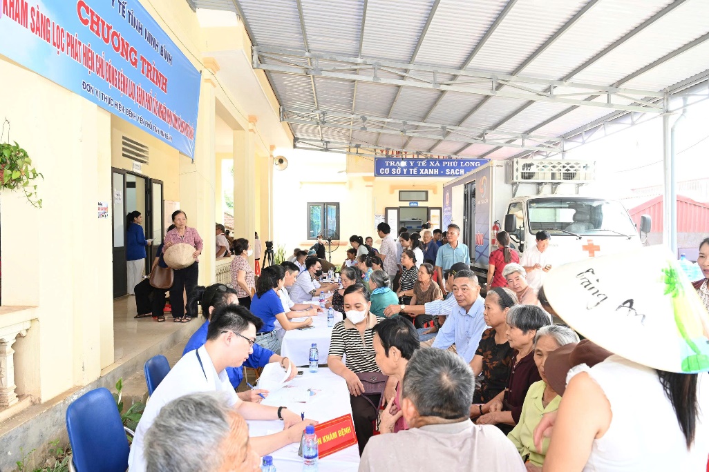 Các cơ sở sử dụng lao động cũng được yêu cầu tổ chức khám sức khỏe định kỳ cho người lao động theo quy định của Luật An toàn, vệ sinh lao động, hoàn thành trước ngày 30/11/2026. Các cơ sở sử dụng lao động cũng được yêu cầu tổ chức khám sức khỏe định kỳ cho người lao động theo quy định của Luật An toàn, vệ sinh lao động, hoàn thành trước ngày 30/11/2026.