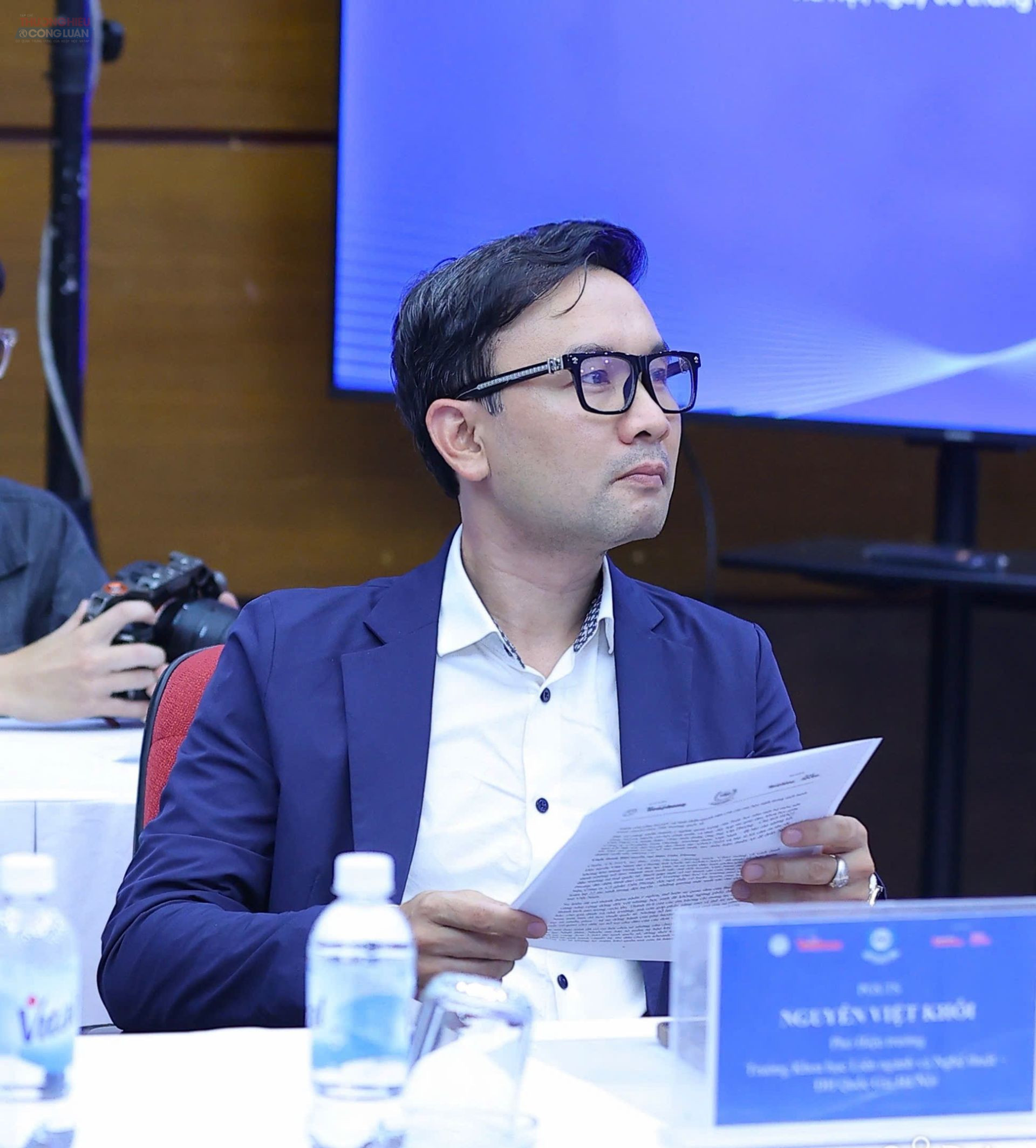 PGS.TS Nguyễn Việt Khôi, Phó Hiệu trưởng Trường Khoa học liên ngành và Nghệ thuật, Đại học Quốc gia Hà Nội PGS.TS Nguyễn Việt Khôi, Phó Hiệu trưởng Trường Khoa học liên ngành và Nghệ thuật, Đại học Quốc gia Hà Nội