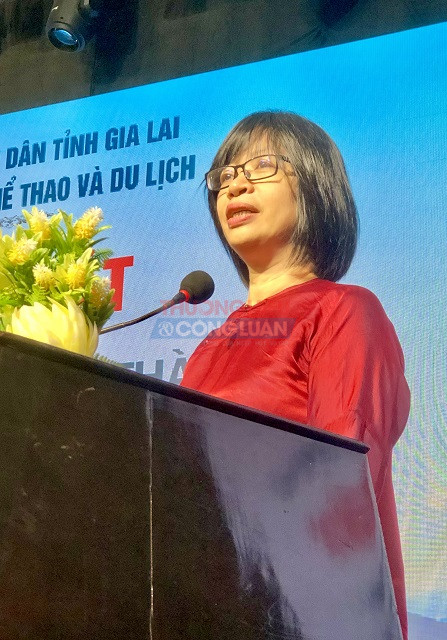 Bà Nguyễn Thị Thanh Lịch phát biểu chúc mừng Hội nghị. Ảnh: Viết Hiền Bà Nguyễn Thị Thanh Lịch phát biểu chúc mừng Hội nghị. Ảnh: Viết Hiền