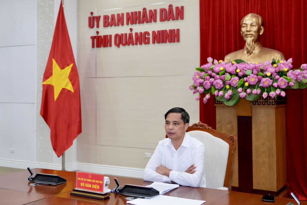 Ông Vũ Văn Diện, Phó Chủ tịch Thường trực UBND tỉnh Quảng Ninh chủ trì cuộc họp Ông Vũ Văn Diện, Phó Chủ tịch Thường trực UBND tỉnh Quảng Ninh chủ trì cuộc họp