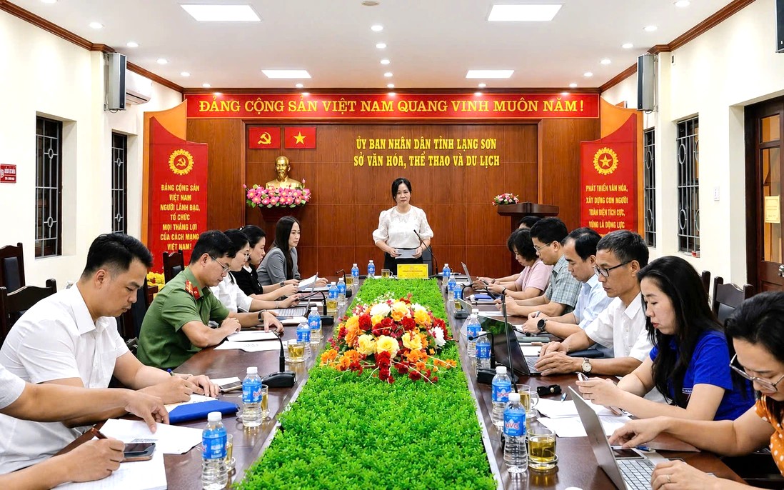 Ngày 6/7 Sở Văn hoá Thể thao và Du lịch Lạng Sơn tổ chức cuộc họp thống nhất tổ chức các hoạt động thử nghiệm tại không gian văn hoá đường Hùng Vương, phường Lương Văn Tri Ngày 6/7 Sở Văn hoá Thể thao và Du lịch Lạng Sơn tổ chức cuộc họp thống nhất tổ chức các hoạt động thử nghiệm tại không gian văn hoá đường Hùng Vương, phường Lương Văn Tri